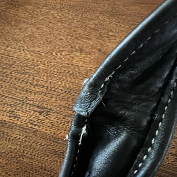 Coach Black Signature Canvas Shoulder Bag - Picture 3 of 3